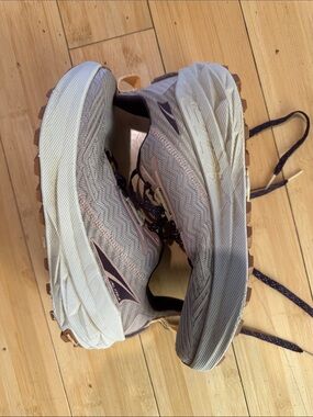 Altra Women's Mauve Experience Wild Trail Running Shoes